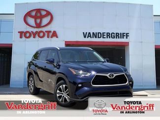 Used 2024 Toyota Highlander XLE FWD video 1