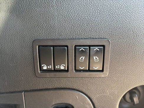 Used 2017 GMC Yukon Denali w/ Open Road Package image 46