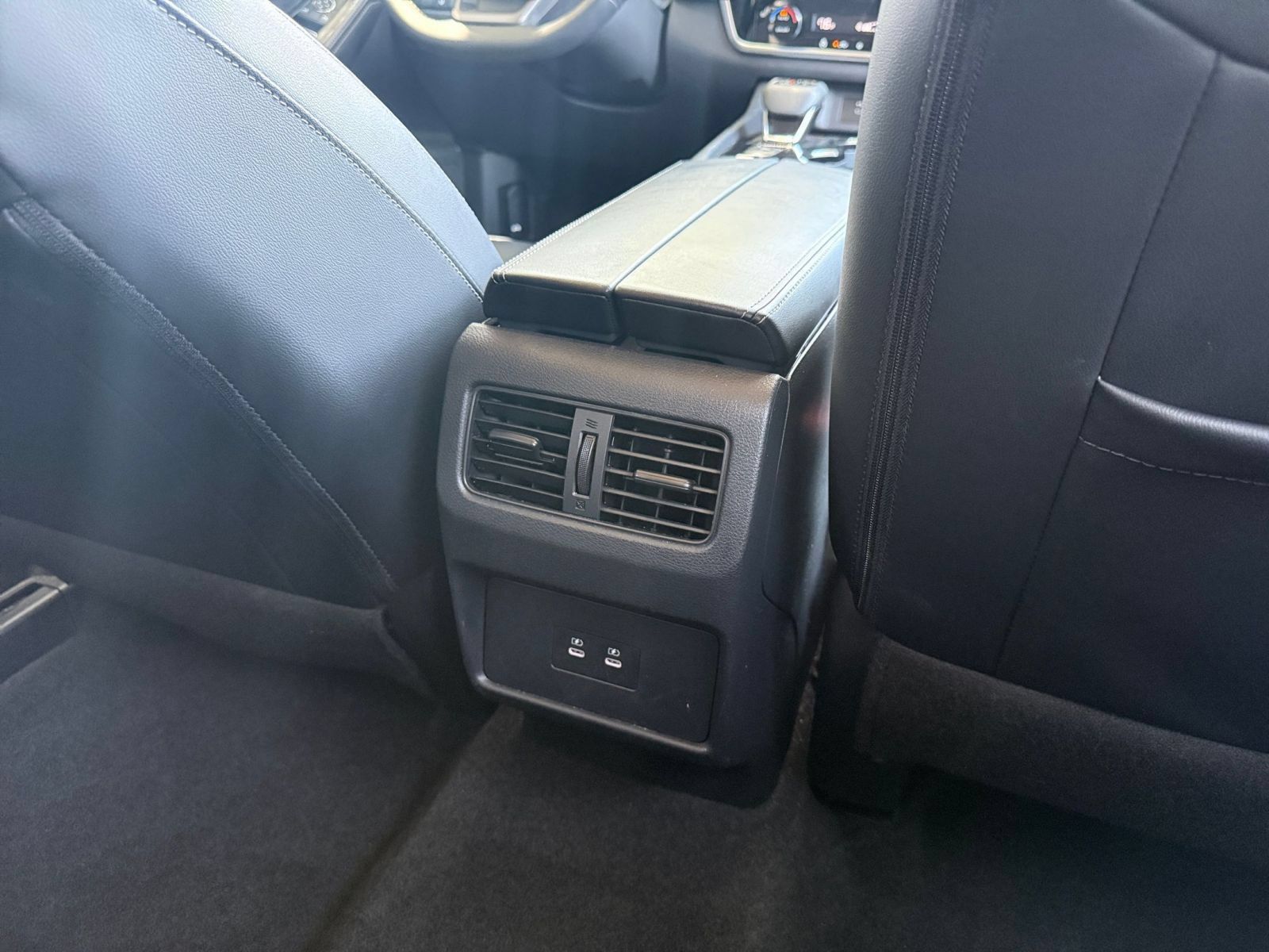 Used 2026 Nissan Rogue SL FWD image 25