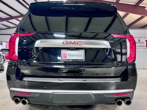 Used 2021 GMC Yukon Denali w/ Denali Ultimate Package AWD/4WD image 4
