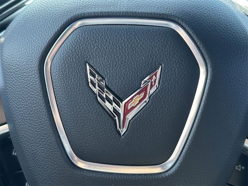 Used 2021 Chevrolet Corvette Stingray Coupe w/ Z51 Performance Package image 37