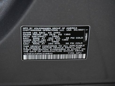 Used 2021 Volkswagen Atlas Cross Sport SEL R-Line image 17