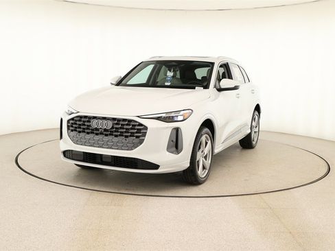 New 2025 Audi Q5 Premium Plus image 12