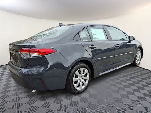 Used 2026 Toyota Corolla LE image 6