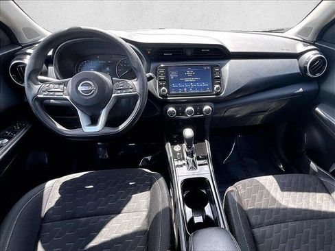Used 2023 Nissan Kicks SV FWD image 16