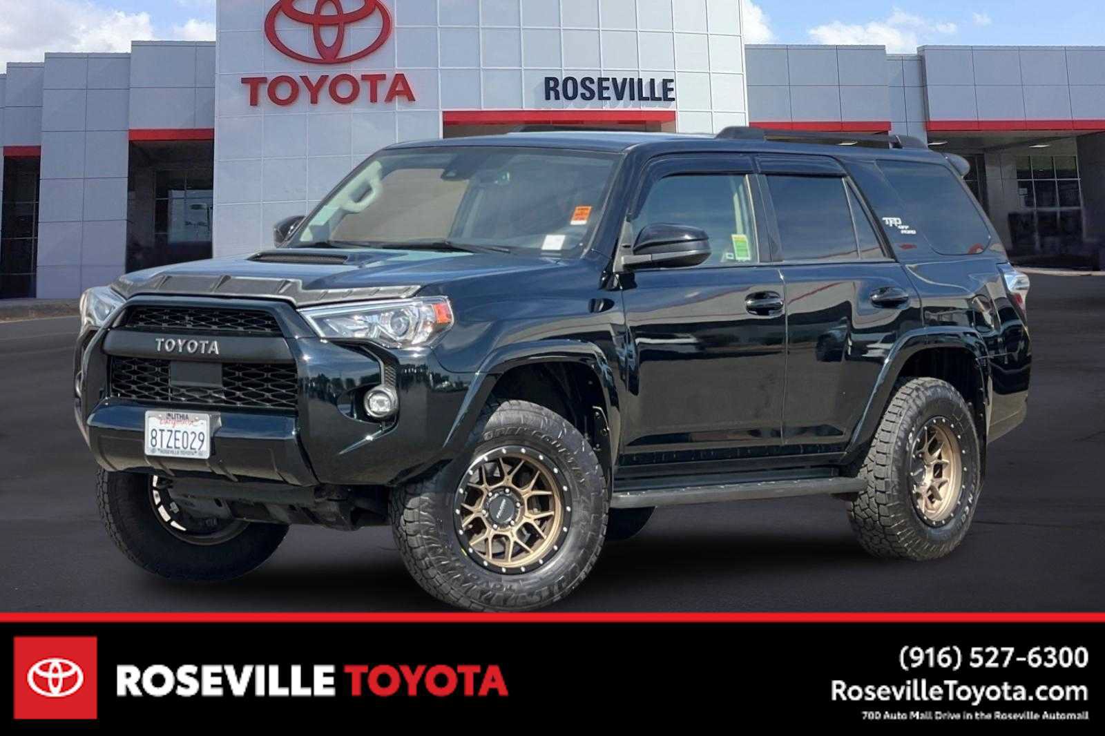 Used 2021 Toyota 4Runner TRD Off-Road AWD/4WD image 1