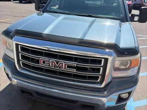 Used 2014 GMC Sierra 1500 SLE w/ SLE Value Package AWD/4WD image 2