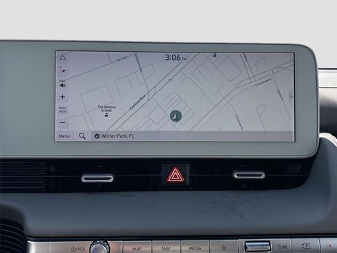 Used 2024 Hyundai Ioniq 5 SEL RWD image 6