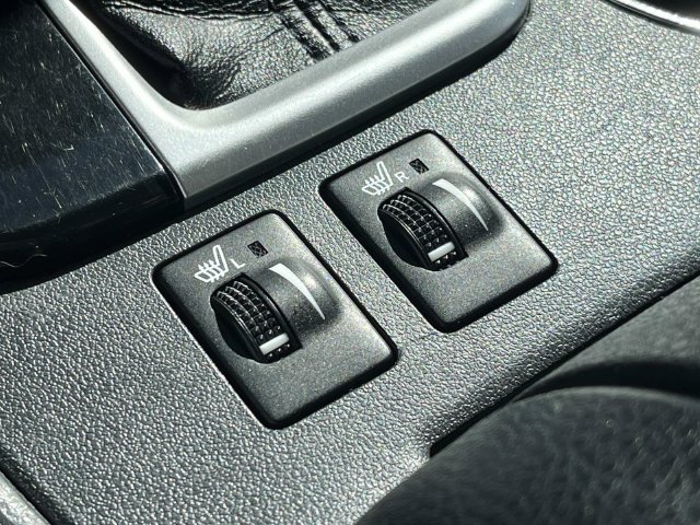 Used 2018 Toyota Highlander XLE AWD/4WD image 38