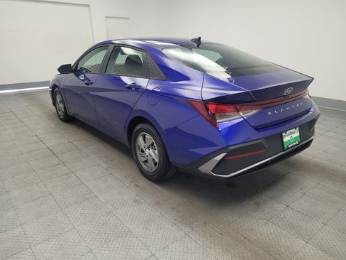 Used 2025 Hyundai Elantra SE FWD image 5