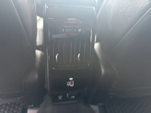 Used 2022 Jeep Compass Trailhawk w/ Trailhawk Convenience Group AWD/4WD image 38