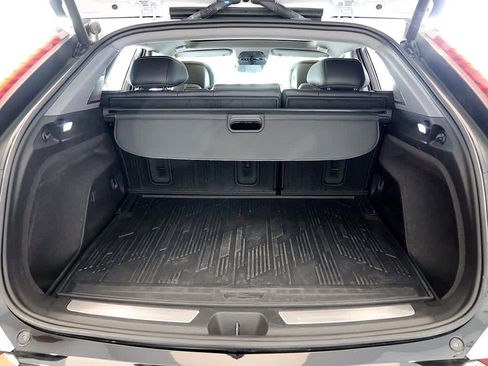 Used 2025 Cadillac Optiq Luxury 2 w/ LPO, Floor Liner Package AWD/4WD image 20