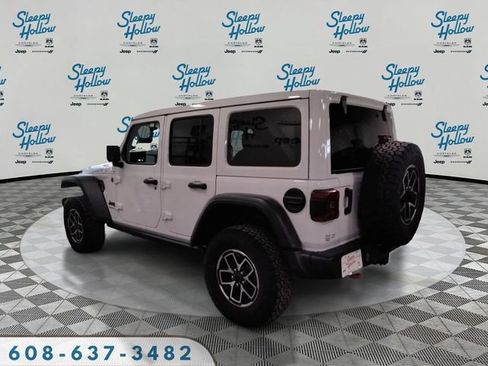 Used 2024 Jeep Wrangler Unlimited Rubicon w/ Convenience Group AWD/4WD image 7