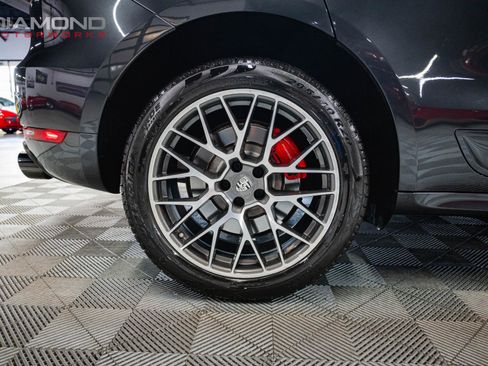 Used 2018 Porsche Macan Turbo image 39