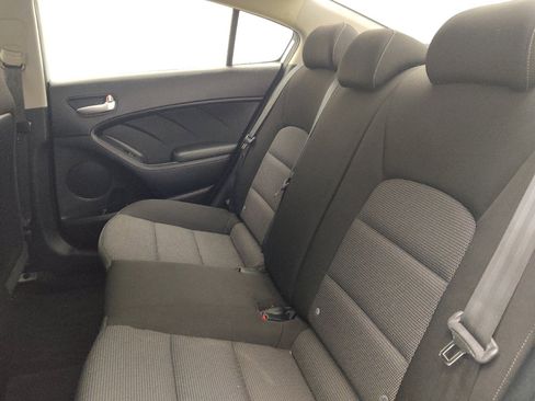 Used 2017 Kia Forte LX FWD image 18