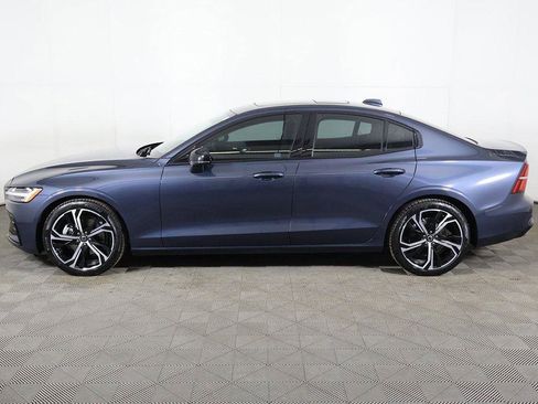 Used 2024 Volvo S60 B5 Core image 17