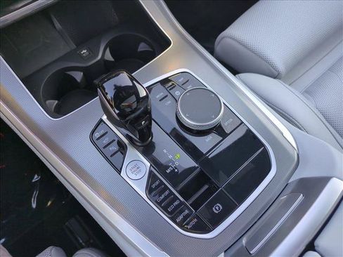 Used 2023 BMW X5 sDrive40i w/ Parking Assistance Package RWD image 12