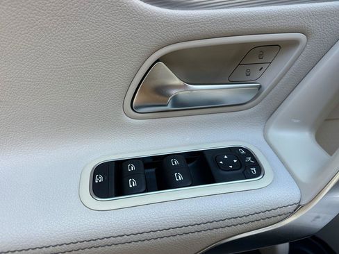 Used 2020 Mercedes-Benz CLA 250 image 5