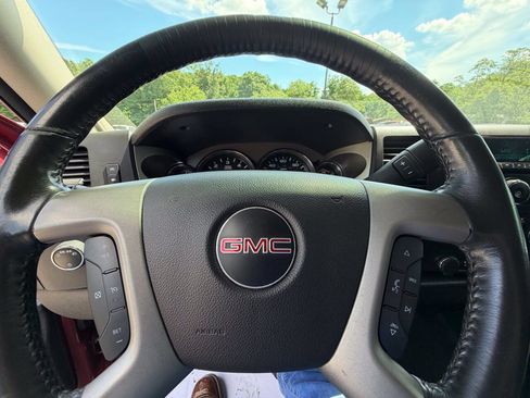 Used 2014 GMC Sierra 2500 SLE w/ SLE Preferred Package AWD/4WD image 27