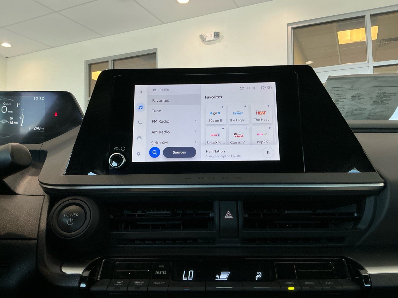 Certified 2025 Toyota Prius LE FWD image 12