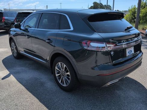 Used 2022 Lincoln Nautilus FWD w/ Premium Package image 6