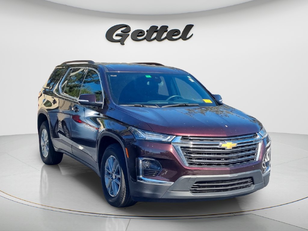 Used 2023 Chevrolet Traverse LT FWD image 3
