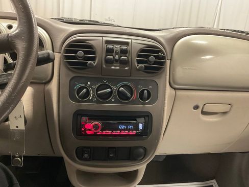 Used 2003 Chrysler PT Cruiser image 8