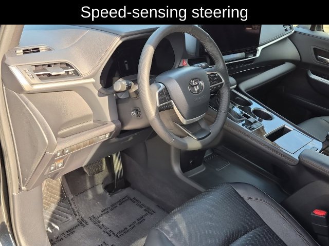 Used 2026 Toyota Sienna Limited AWD/4WD image 11