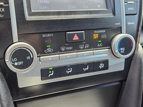 Used 2013 Toyota Camry SE w/ Convenience Pkg FWD image 27