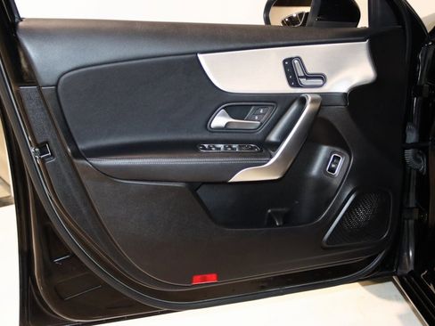 Used 2019 Mercedes-Benz A 220 image 30