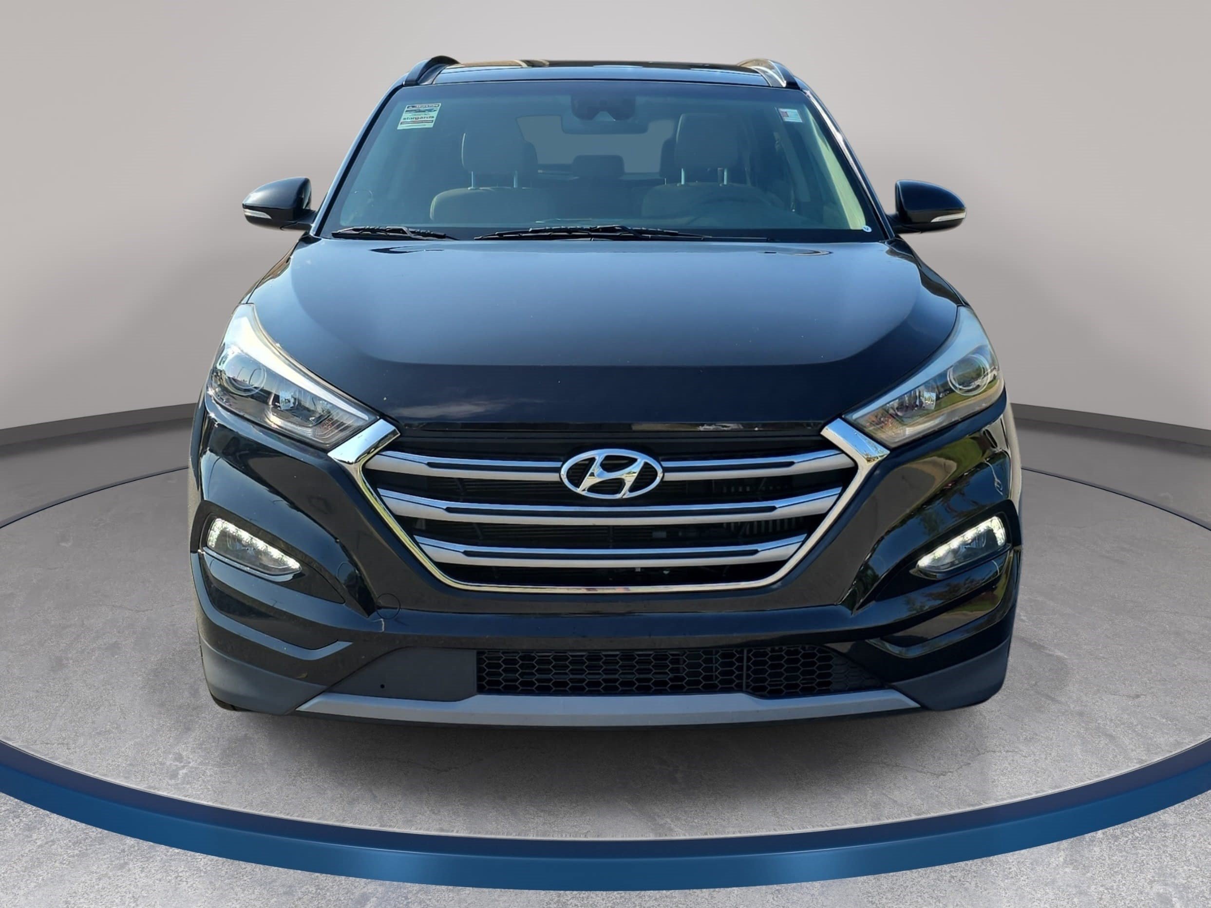 Used 2018 Hyundai Tucson Limited w/ Ultimate Package 02 FWD image 2