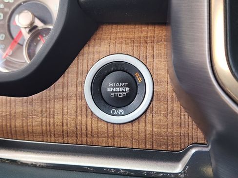 Used 2019 RAM 1500 Limited RWD image 31