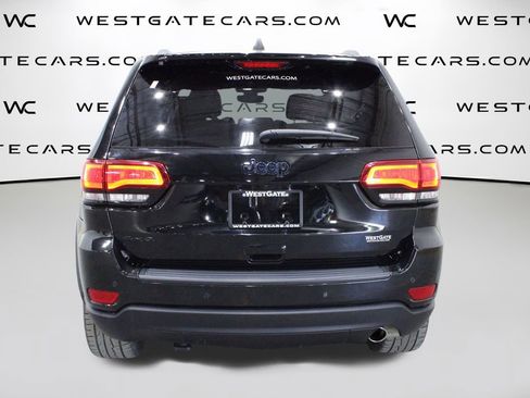 Used 2019 Jeep Grand Cherokee Laredo image 7