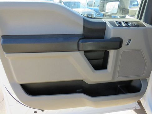 Used 2017 Ford F250 XL w/ Power Equipment Group image 11