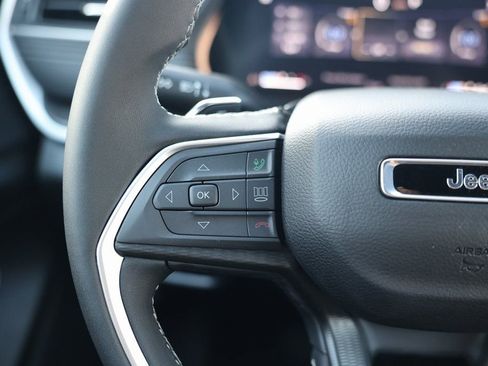 New 2025 Jeep Grand Cherokee Laredo X w/ Trailer Tow Package image 22