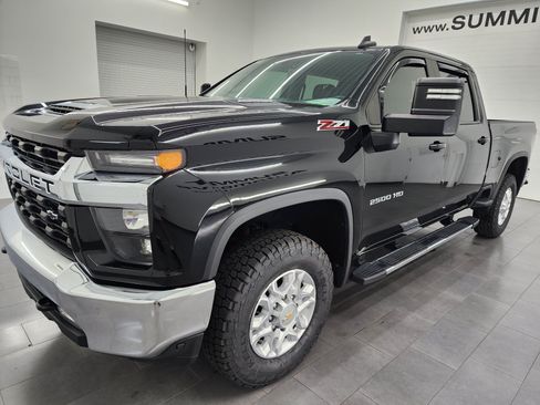Used 2023 Chevrolet Silverado 2500 LT w/ Convenience Package AWD/4WD image 7