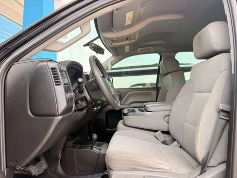 Used 2017 Chevrolet Silverado 2500 W/T AWD/4WD image 20