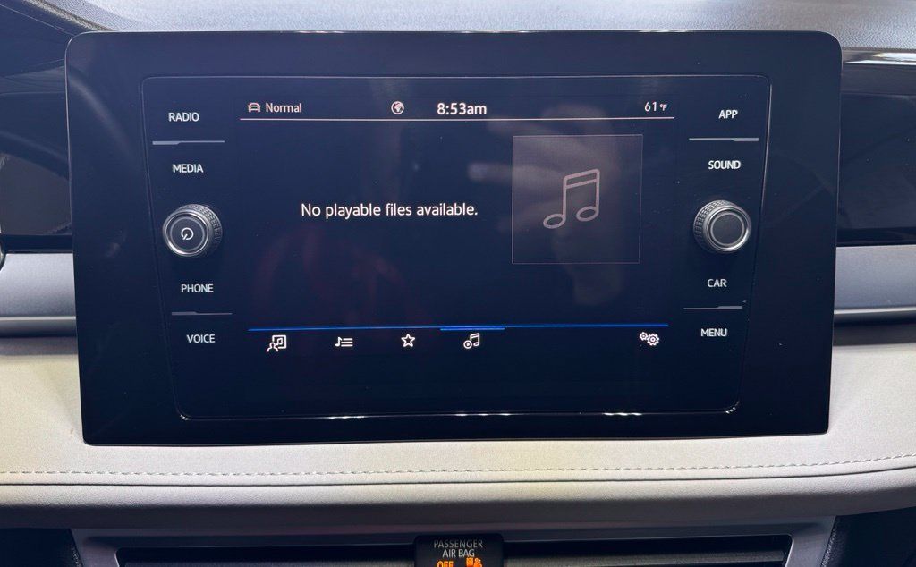Used 2025 Volkswagen Taos SE AWD/4WD image 28