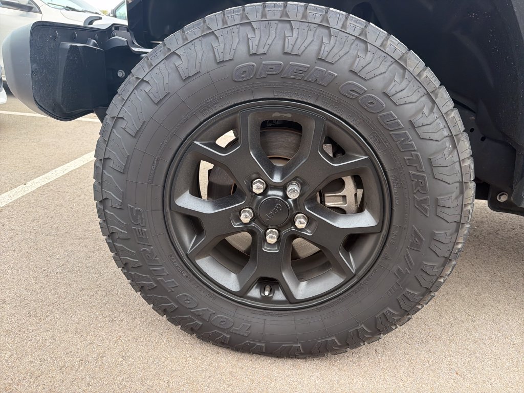 Used 2021 Jeep Wrangler Unlimited Sport AWD/4WD image 2