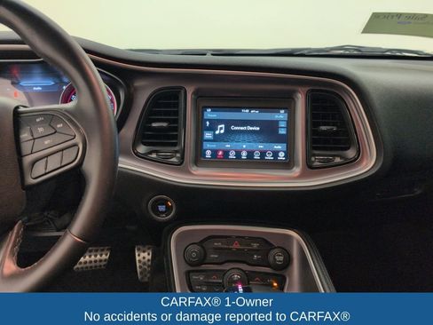 Used 2022 Dodge Challenger SXT image 19