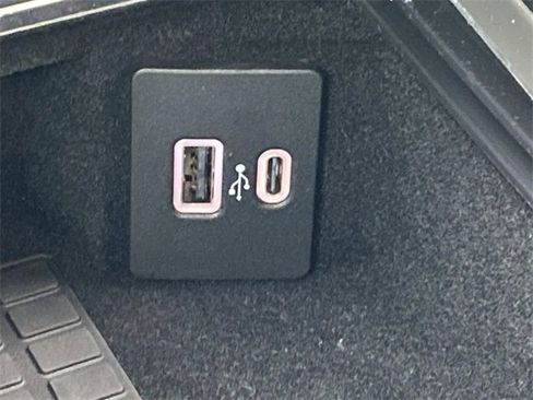 New 2025 Lincoln Corsair Reserve image 23