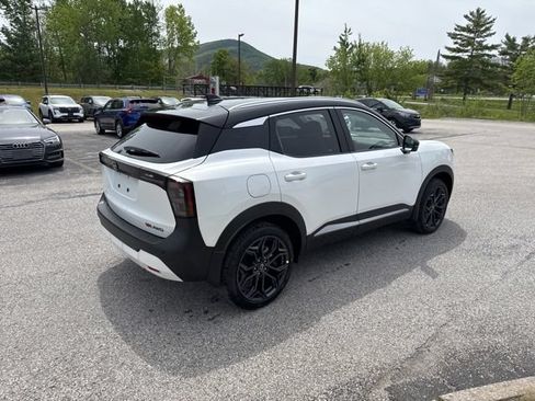 New 2026 Nissan Kicks SR AWD/4WD image 22