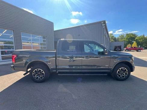 Used 2017 Ford F150 XLT w/ Equipment Group 302A Luxury AWD/4WD image 4