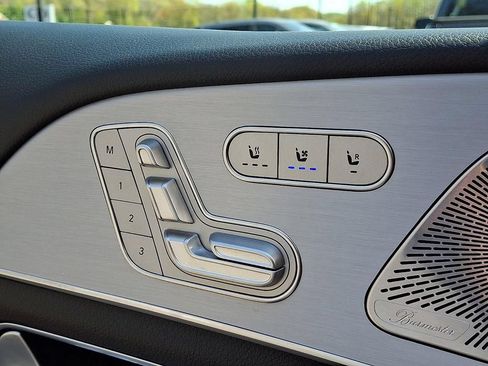 Used 2025 Mercedes-Benz GLS 450 4MATIC image 26