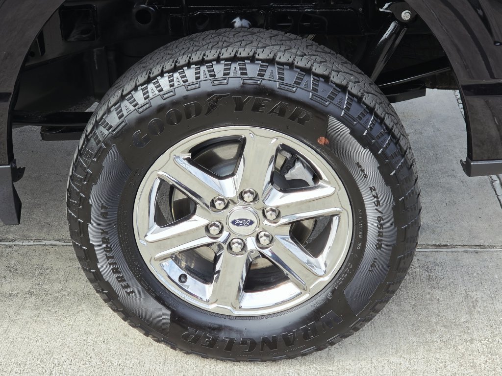 Used 2025 Ford F150 XLT w/ Equipment Group 301A Standard AWD/4WD image 8
