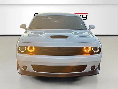 Used 2019 Dodge Challenger R/T Scat Pack image 2