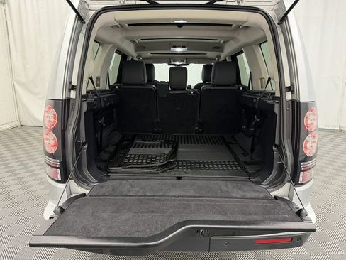 Used 2016 Land Rover LR4 HSE Silver Edition AWD/4WD image 33