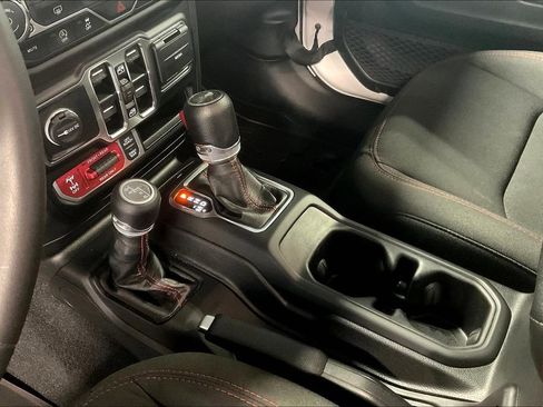 Used 2023 Jeep Wrangler Unlimited Rubicon w/ LED Lighting Group image 17