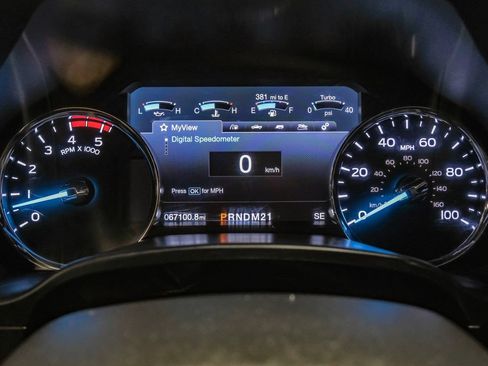 Used 2019 Ford F450 Platinum w/ Platinum Ultimate Package AWD/4WD image 18