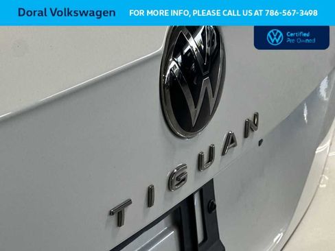 Certified 2023 Volkswagen Tiguan SE FWD image 10